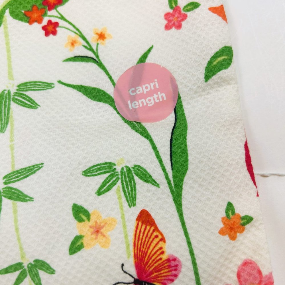 NWT Gymboree Girl Paradise Print Capri, Embroidered Hibiscus Top & Hat 12-18 Mon - Picture 3 of 12
